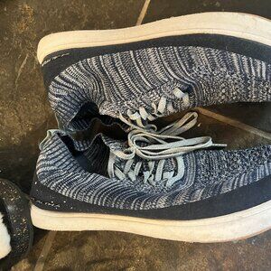 Altra Vali Knit Sneakers Grey Comfort Lightweight AFW1884A-41 Size 8